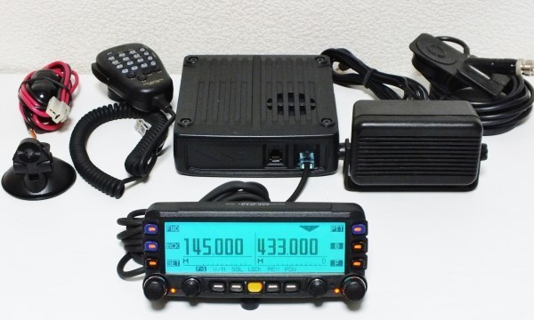 ライトブラウン/ブラック スタンダード FTM-350H - アマチュア無線