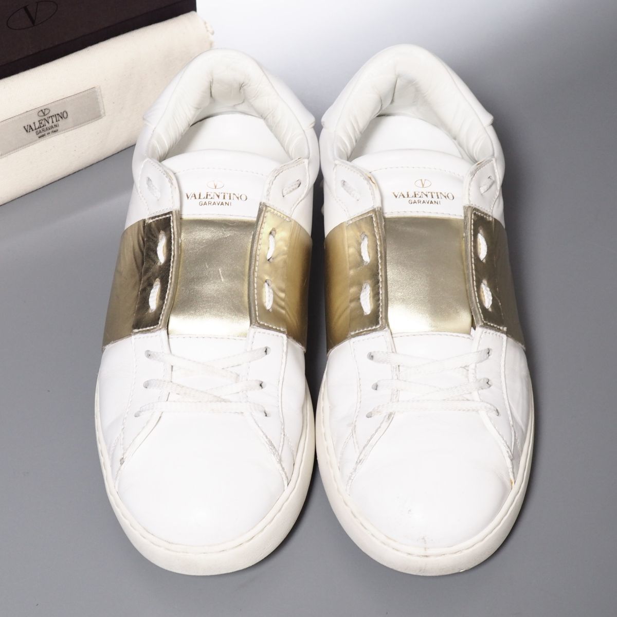 愛用 新品、未使用 未使用 ヴァレンティノ VALENTINO サテン グリーン