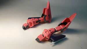 1/100 イージスガンダム (機動戦士ガンダムSEED)　腕部※スミ入れ、やすり跡アリ　ガンプラ 完成品 ジャンク