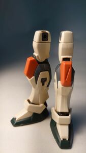 HG 1/144 バスターガンダム (機動戦士ガンダムSEED)　脚部　ガンプラ 完成品 ジャンク