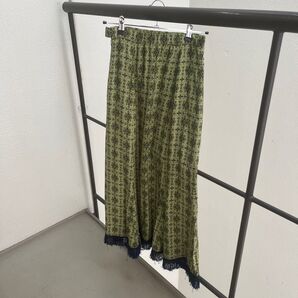 タイル柄フリンジヘムスカート スカート beams