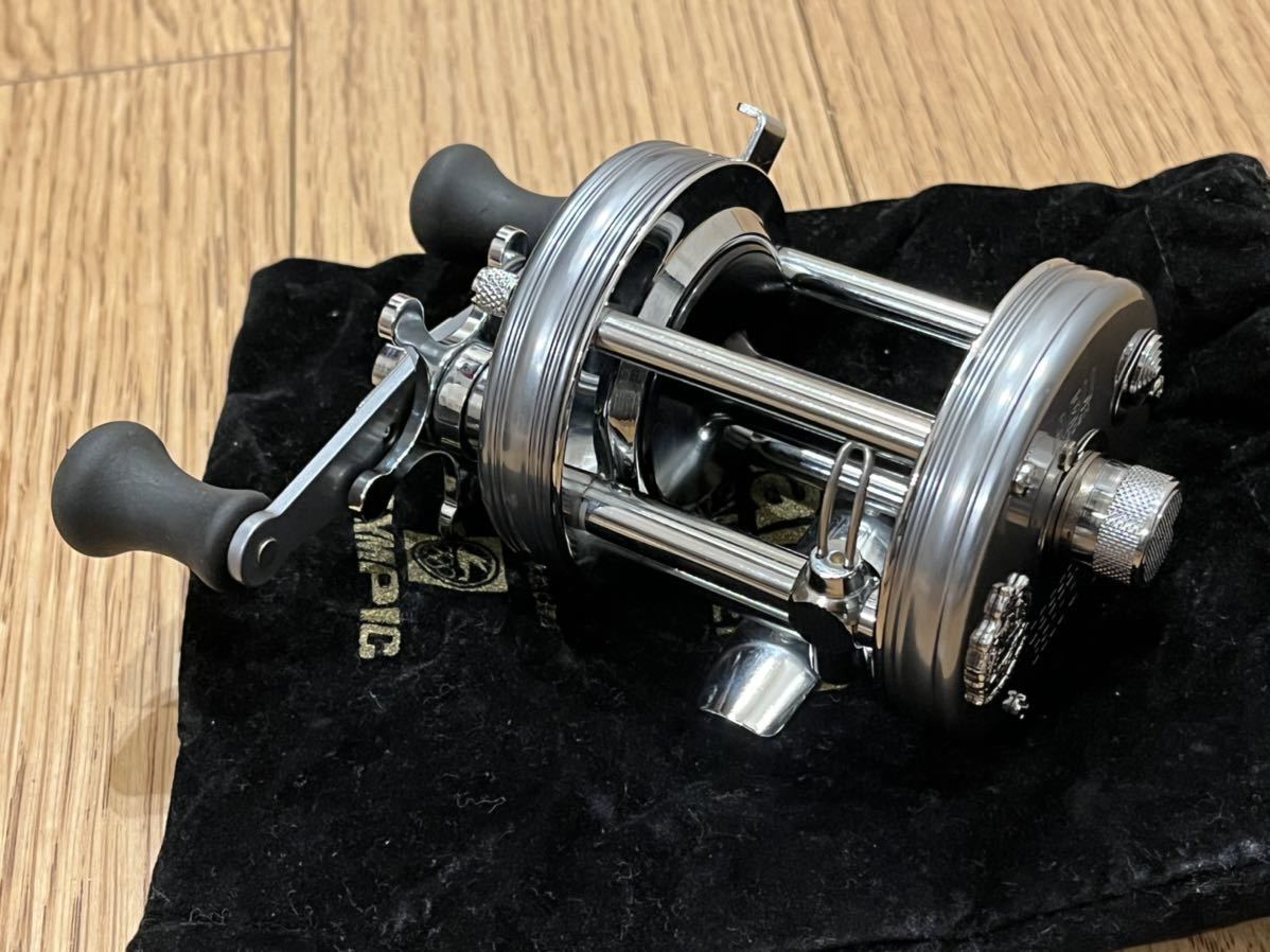 PayPayフリマ|Abu Garcia アンバサダー ROYAL 2 '80 ビンテージ