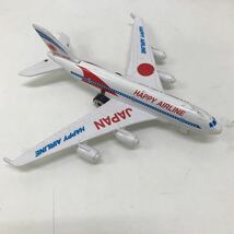 32608-93 0131Y 飛行機模型　HAPPY AIRLINE 詳細不明_画像1