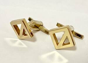 Tc119* Christian Dior CD cuffs button color Gold *USED