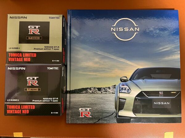 NISSA R35 GT-R T-spec トミカ カタログ