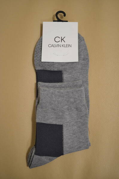 新品　未使用　タグ付き　男性　CALVIN KLEIN　カルバンクライン　綿混ソックス 　日本製　 送料無料