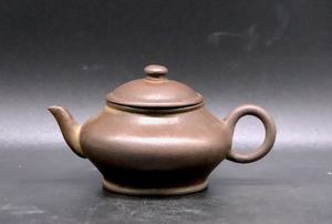 《幸》　唐物 朱泥紫砂壺： 中国古玩 鉄瓶 茶壺 急須 煎茶 宝瓶