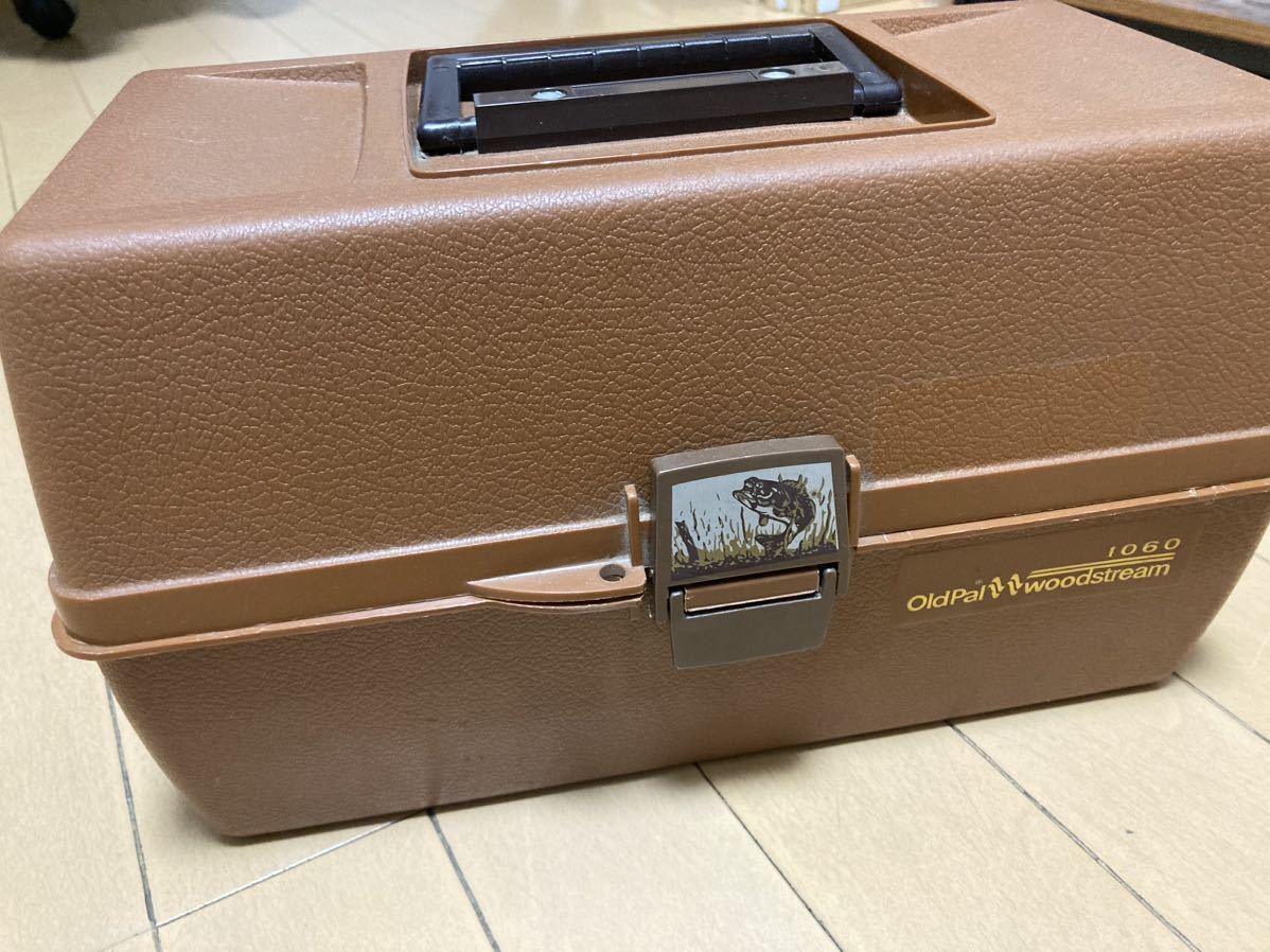 アムコ UMCO タックルボックス 133-