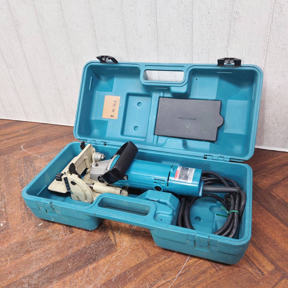 マキタ 14.4V 充電式ジョイントカッタ PJ140DZ (本体のみ) 住まい