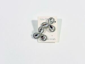 [ Triple earrings ] fashion / accessory / earrings / silver /femi person / gorgeous / casual / party 