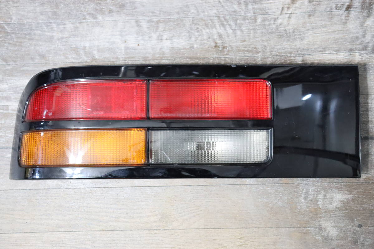 ヤフオク! -「旧車」(テールライト) (マツダ用)の落札相場・落札価格