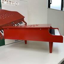 (M4 On)KAWAI MINI PIANO カワイ ミニピアノ 箱付き P-32 32鍵 赤 _画像2