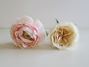 素敵なお花☆ 造花 花径8cm ラナンキュラス ピンク、ローズ ベージュ（茎長さ15cm) ２本