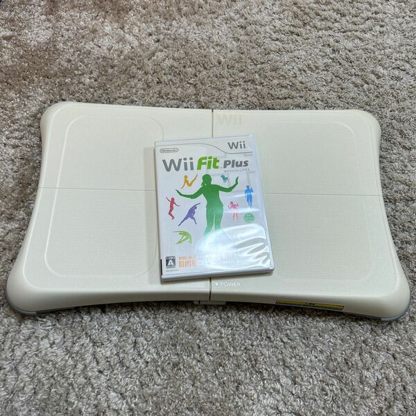 新年初売りセール　バランスWiiボード 任天堂 Wii Fit Plus