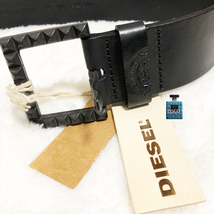 ◆DIESEL◆新品　ロゴ＆ブレイブマン＆スタッズ　レザーベルト黒_画像2