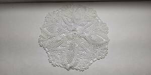Art hand Auction Table Center Lace Hand Knitted Handmade White Unused [Free Shipping] Mom's Needle Box 00200416, handmade works, interior, miscellaneous goods, others