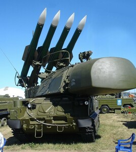 9K37 BUK-M1(NATO SA-11) ミサイル破片 (21)triuvic