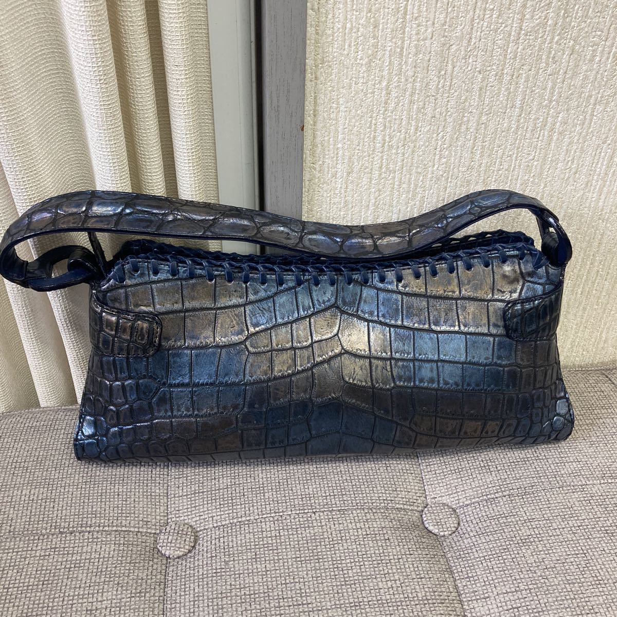 ヤフオク! -クロコダイル バッグ ブルーの中古品・新品・未使用品一覧 ヤフオク! -クロコダイル バッグ ブルーの中古品・新品・未使用品一覧