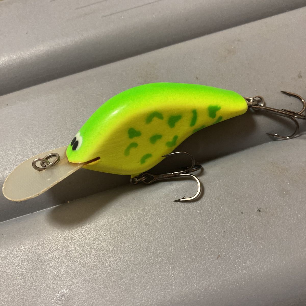 受注発注 「CP Flat 純正激安 Shad Ripper」クランクベイト Baits