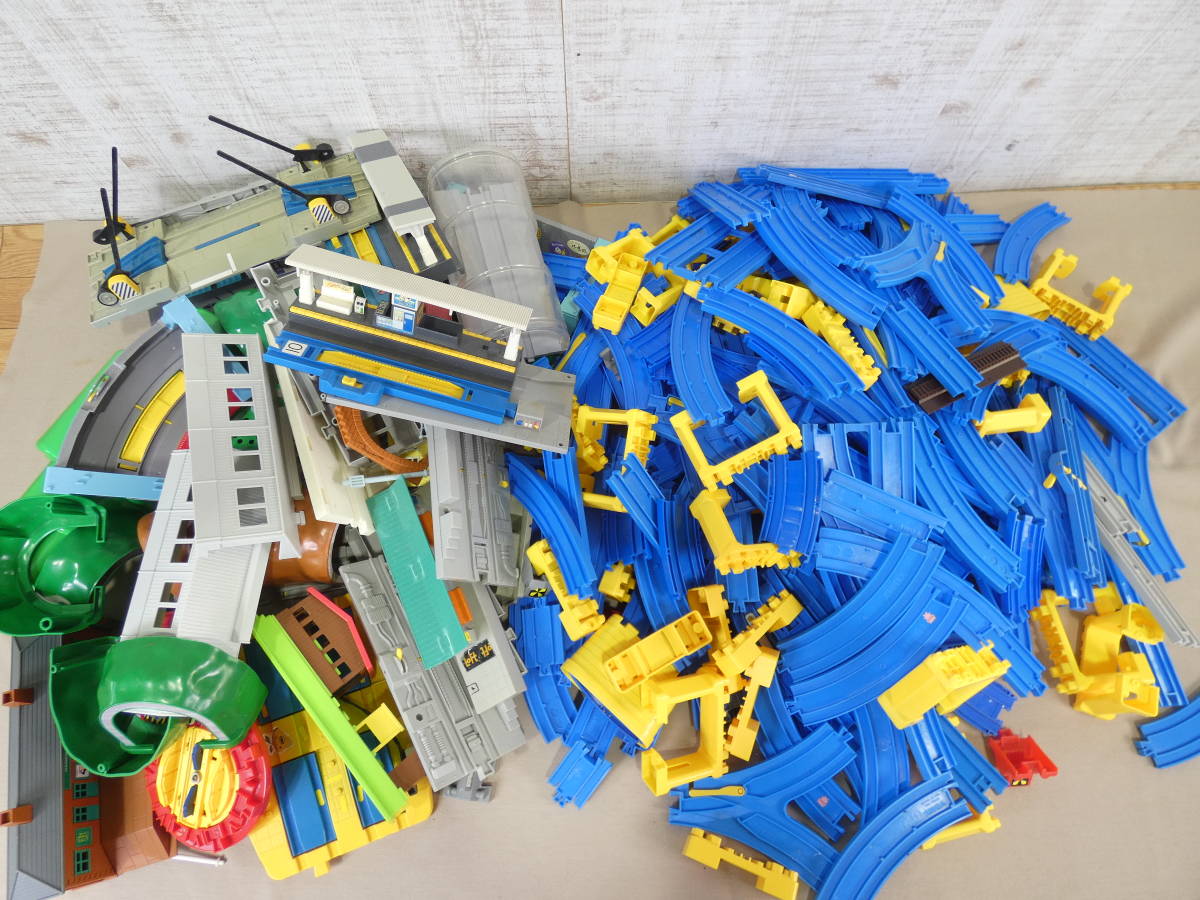 ヤフオク! -「プラレール 情景部品 駅」の落札相場・落札価格