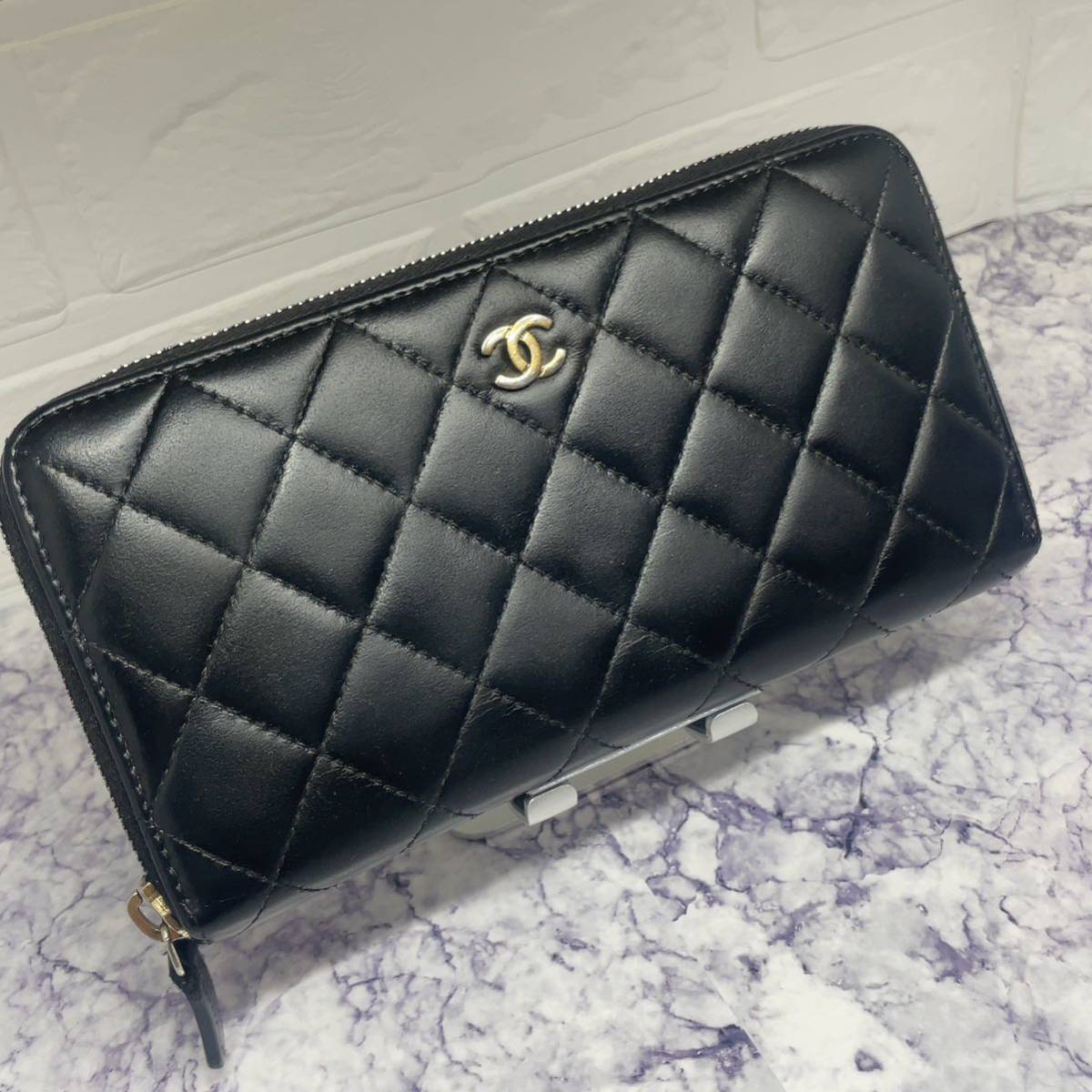 シャネル CHANEL マトラッセ ラムスキン ラウンドファスナー 長財布 赤
