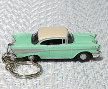 ★☆Chevrolet Bel Air☆シボレー ベルエア☆1957☆ミニカー☆キーホルダー・アクセサリー☆★_画像2