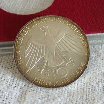 西ドイツ 1972 ミュンヘンオリンピック 10マルク 銀貨 ケース付_画像3