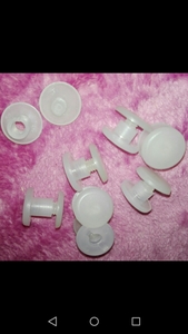  used 8 piece. plastic screw catch 