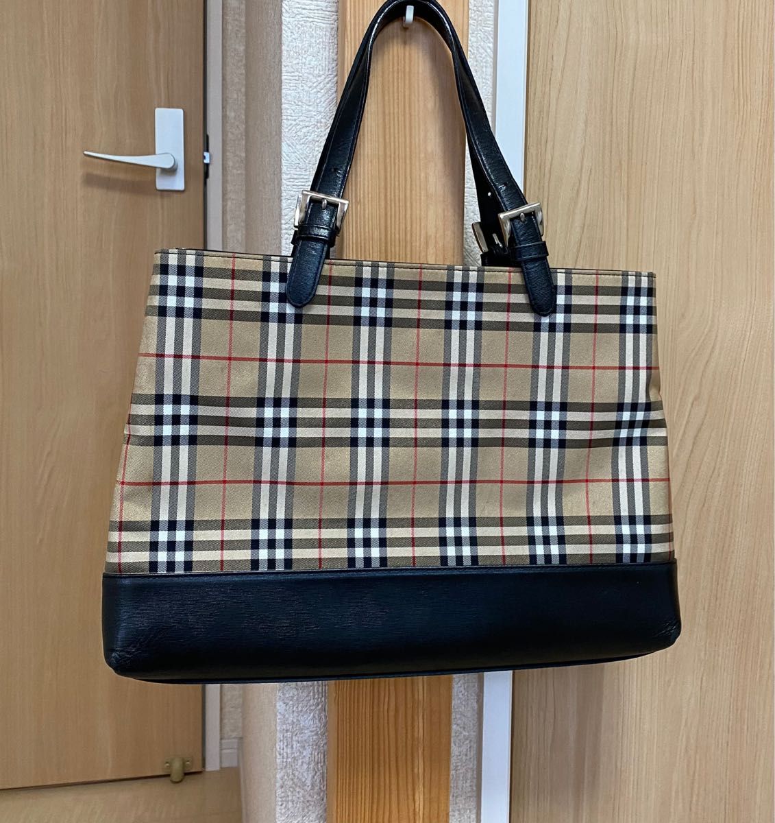 バーバリー ハンドバッグ 美品 バーバリー ハンドバッグ ハンドバッグ
