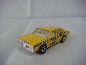  Matchbox 1/69 * Ford LTD yellow cab taxi 