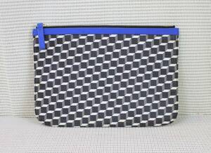 PIERRE HARDY( Pierre *a Rudy ) Cube clutch bag /PVC× leather *. what . print 