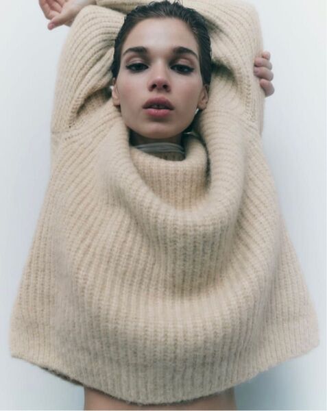 ZARA ソフトタッチニットセーター XS-Sサイズ