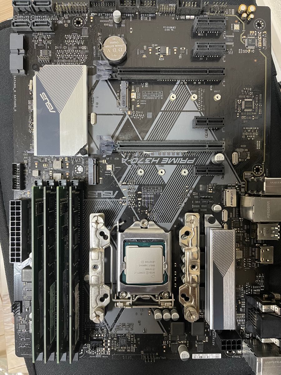 INTEL インテル Core i5 9400F マザーボード メモリ グラボ等-