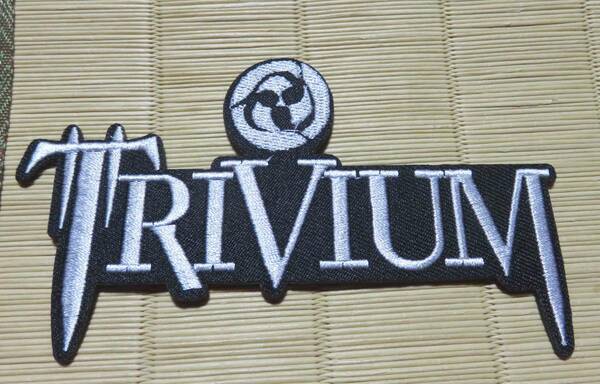 黒白　太鼓◆新品　トリヴィアムTrivium　アメリカ　ヘヴィメタル・バンドロックバンド Biker 刺繍ワッペン◆激シブ◇アメリカ　US衣服DIY