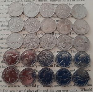 幸せのシックスペンス イギリス 25枚セットラッキー6ペンス 本物 古銭 英国 コイン 美品です 19.5mm 2.8gram