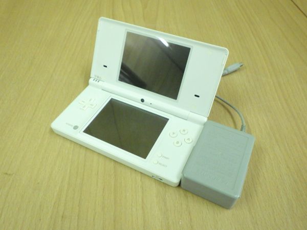 任天堂 ニンテンドーDSi ホワイト オークション比較 - 価格.com