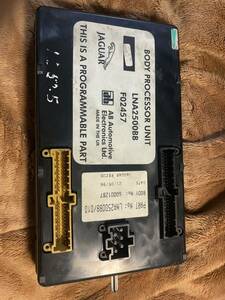 中古 ジャガー X300 XJ6 3.2 純正 ボディプロセッサーユニット BODY PROCESSOR LNA2500BB / F02457