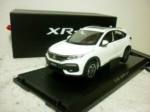 ホンダ XR-V 1/18 ミニカー ヴェゼル Vezel 白 SUV