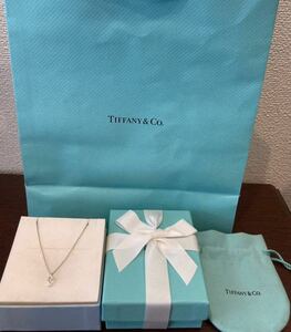 新品 正規品 ティファニー tiffany&co ネックレス ラヴィングハート スモール シルバー ケース巾着　紙袋　リボン 箱　プレゼント ハート