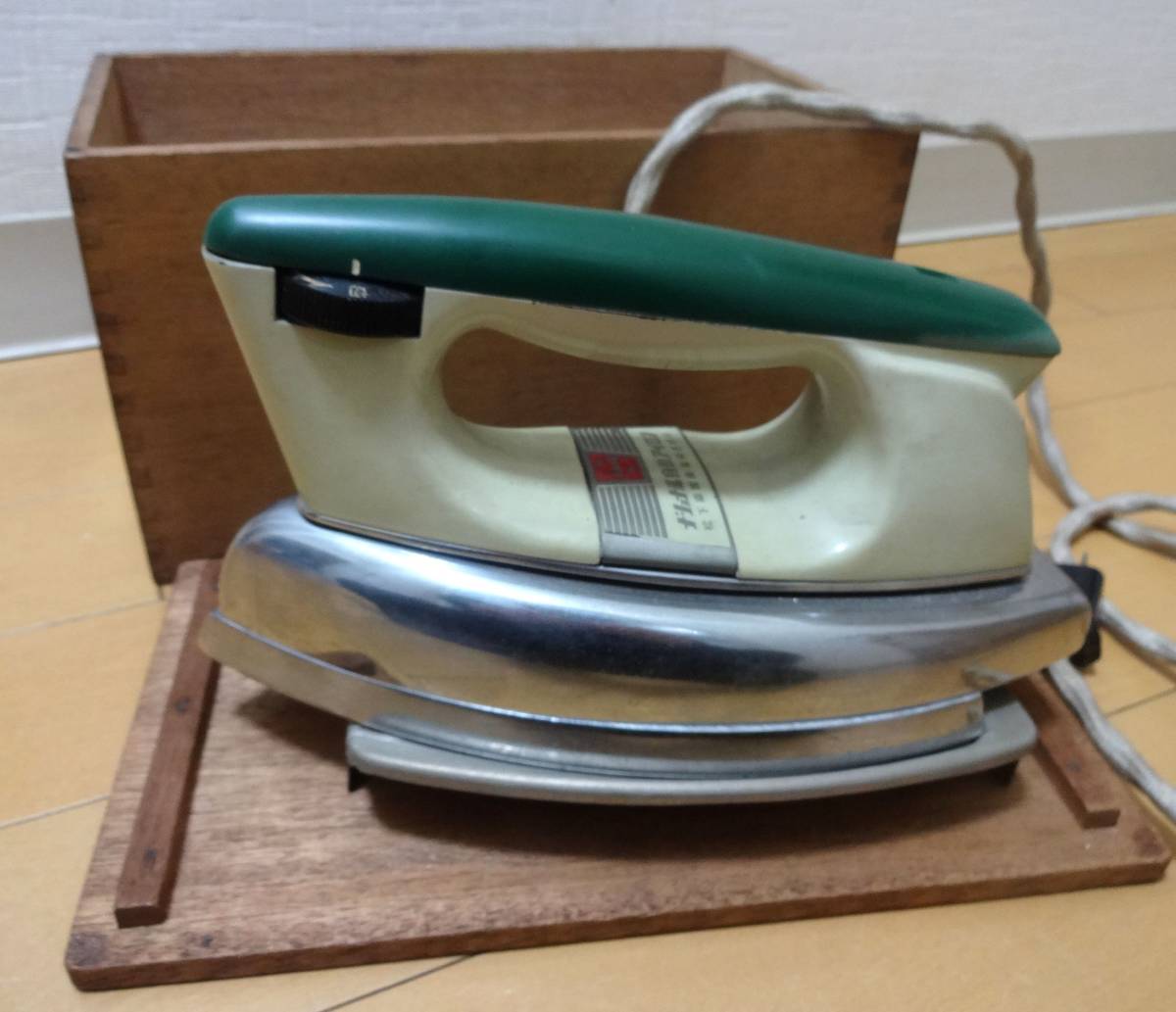 ヤフオク! -昭和レトロナショナルアイロン(アンティーク、コレクション