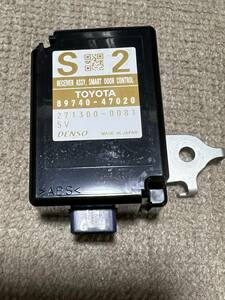 ☆プリウス　ZVW30　スマートドアコントロールレシーバー　89740-47020☆