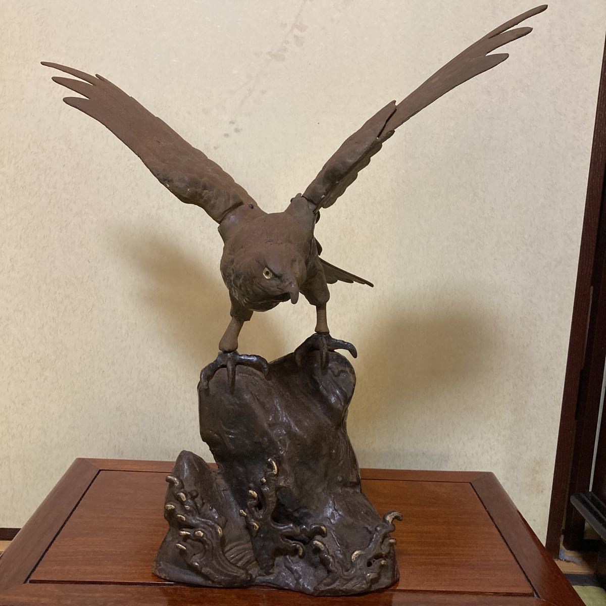 ヤフオク! -「鷹 置物」(金属工芸) (工芸品)の落札相場・落札価格