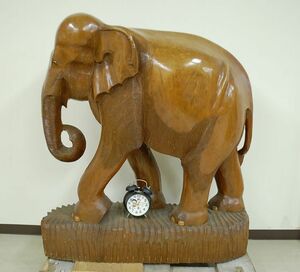 大象　チーク材一刀彫り　EB3　F5