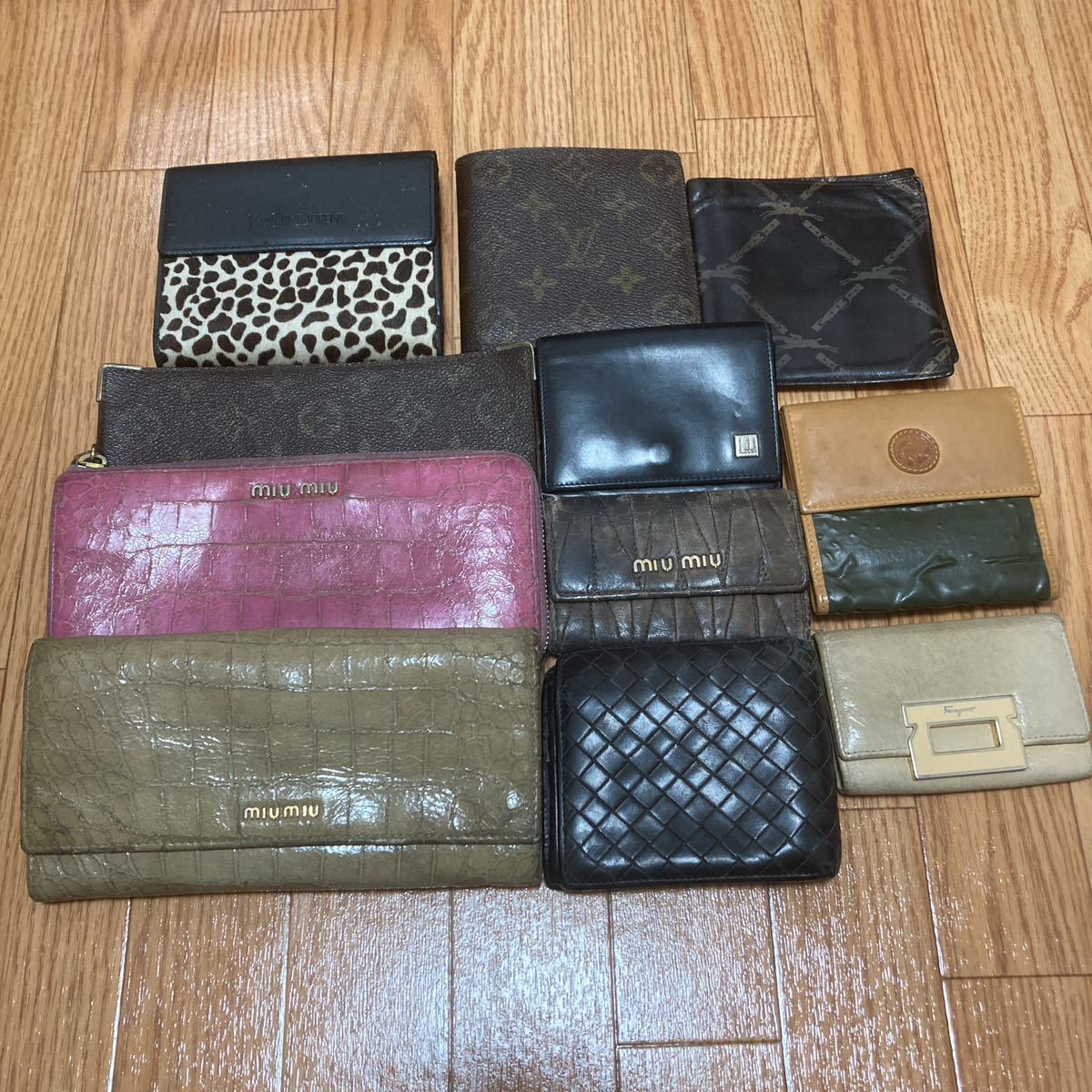 安いmiumiu 財布の通販商品を比較 | ショッピング情報のオークファン