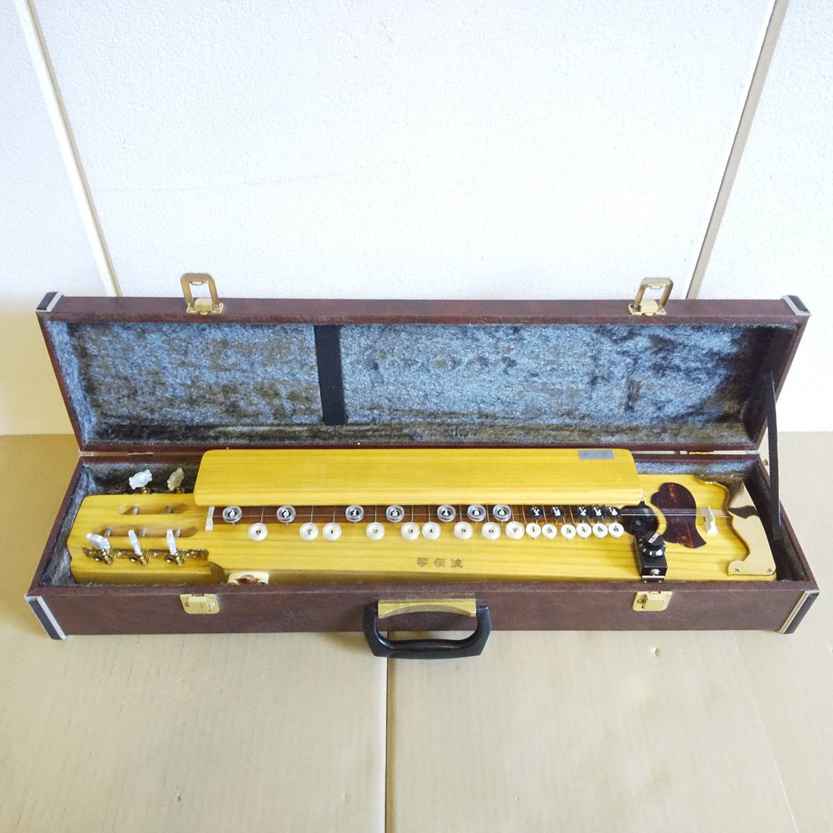 ヤフオク! - 大正琴(和楽器 楽器、器材)の中古品・新品・未使用品一覧