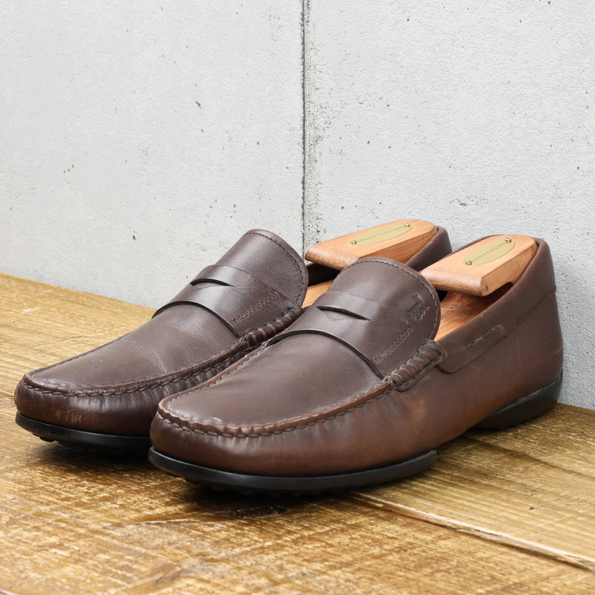 ヤフオク! -tods ローファーの中古品・新品・未使用品一覧