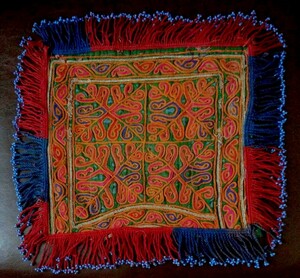 アンティーク　刺繍布　(33)　アフガニスタン　民族　装飾品　ハンドメイド 