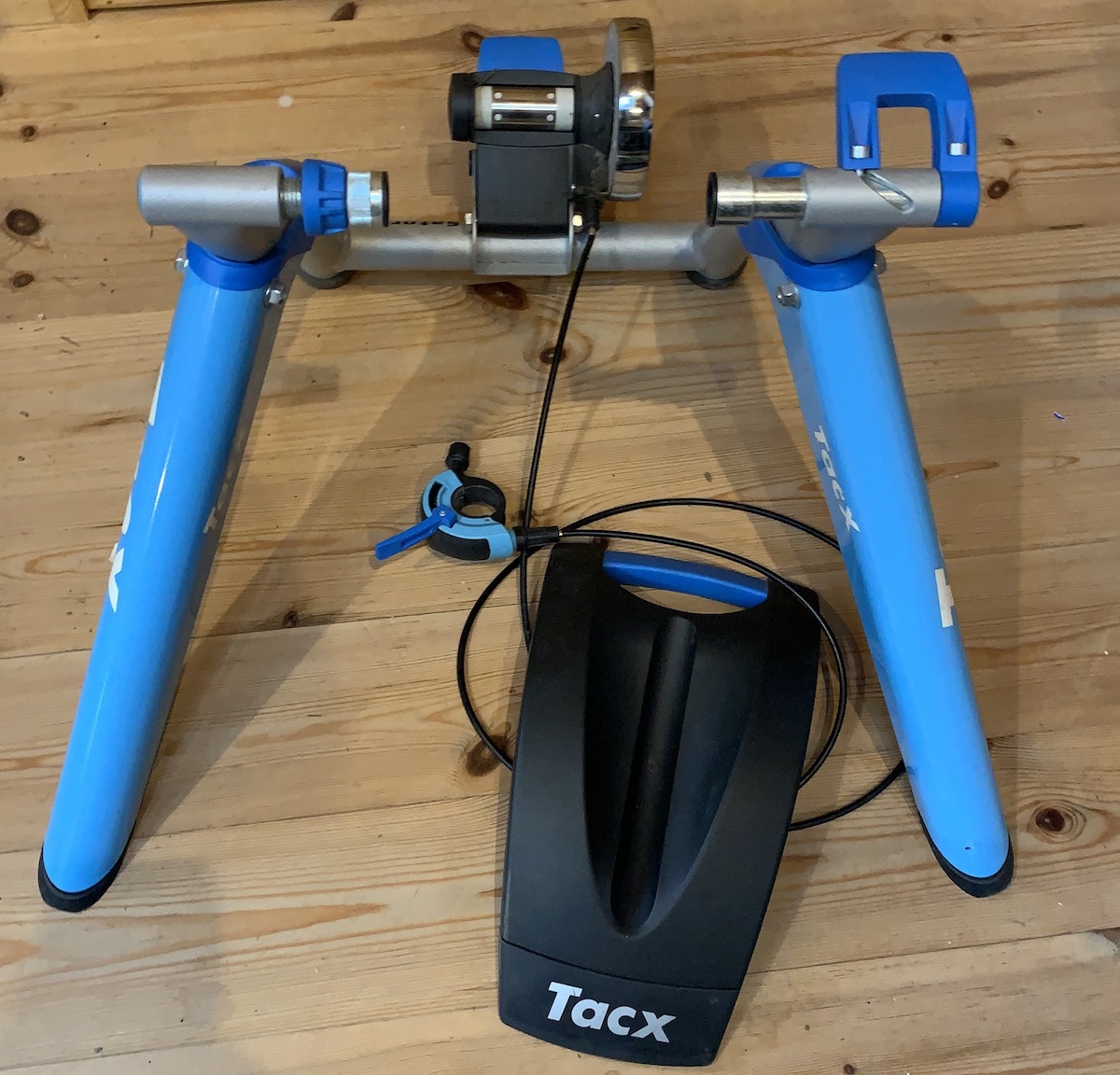 ヤフオク! -「tacx サトリ」の落札相場・落札価格