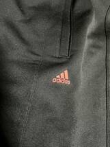 美品adidas黒、ロゴ、紐蛍光色オレンジ、ストレッチ上下セット　サイズL_画像9