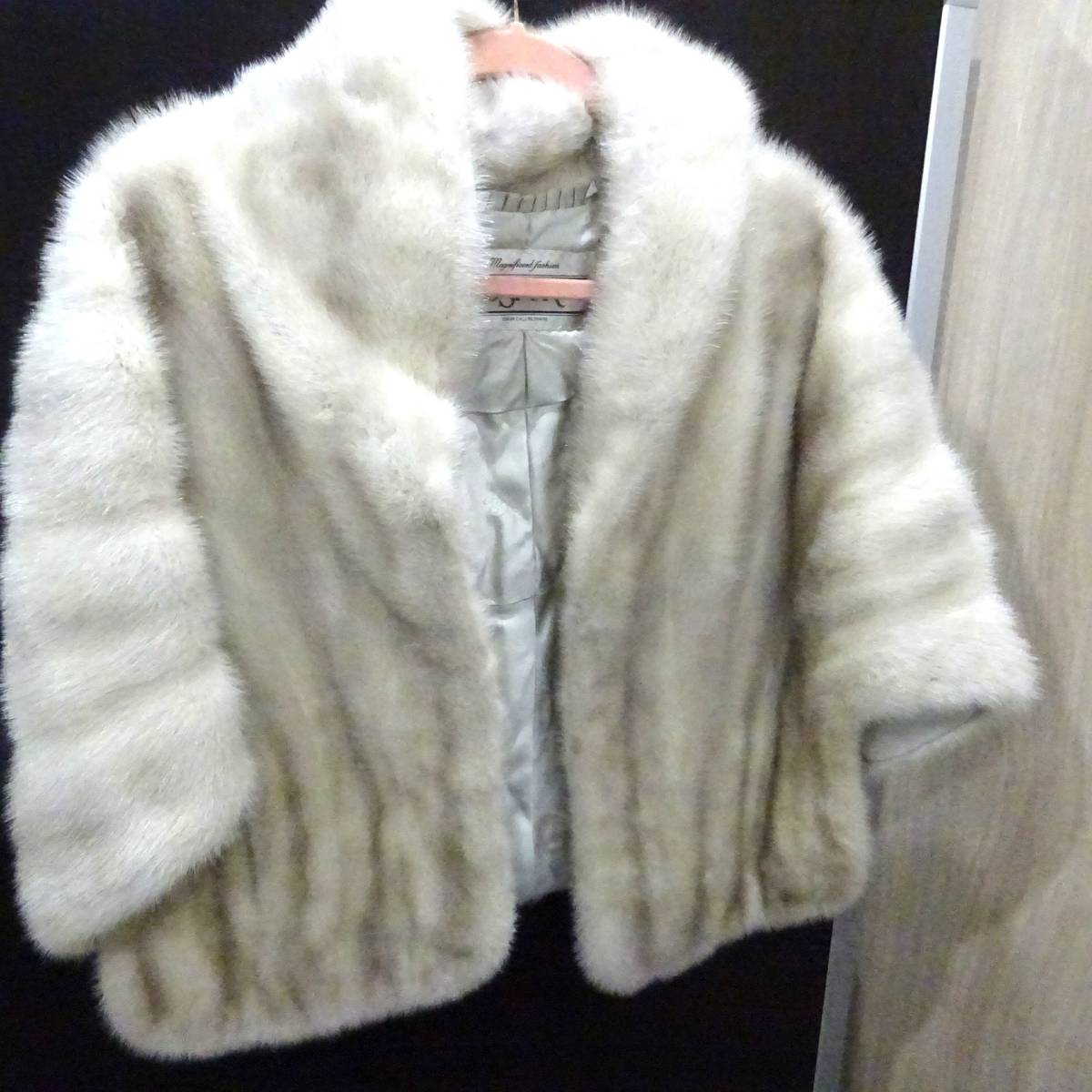 ヤフオク! -毛皮 ケープの中古品・新品・未使用品一覧 ヤフオク! -毛皮 ケープの中古品・新品・未使用品一覧